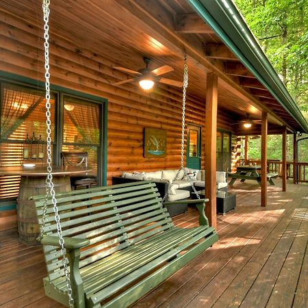 K6 Lodge Gather Around The Firepit Soak In The Hot Tub And Splash In The Creek Blue Ridge Eksteriør bilde