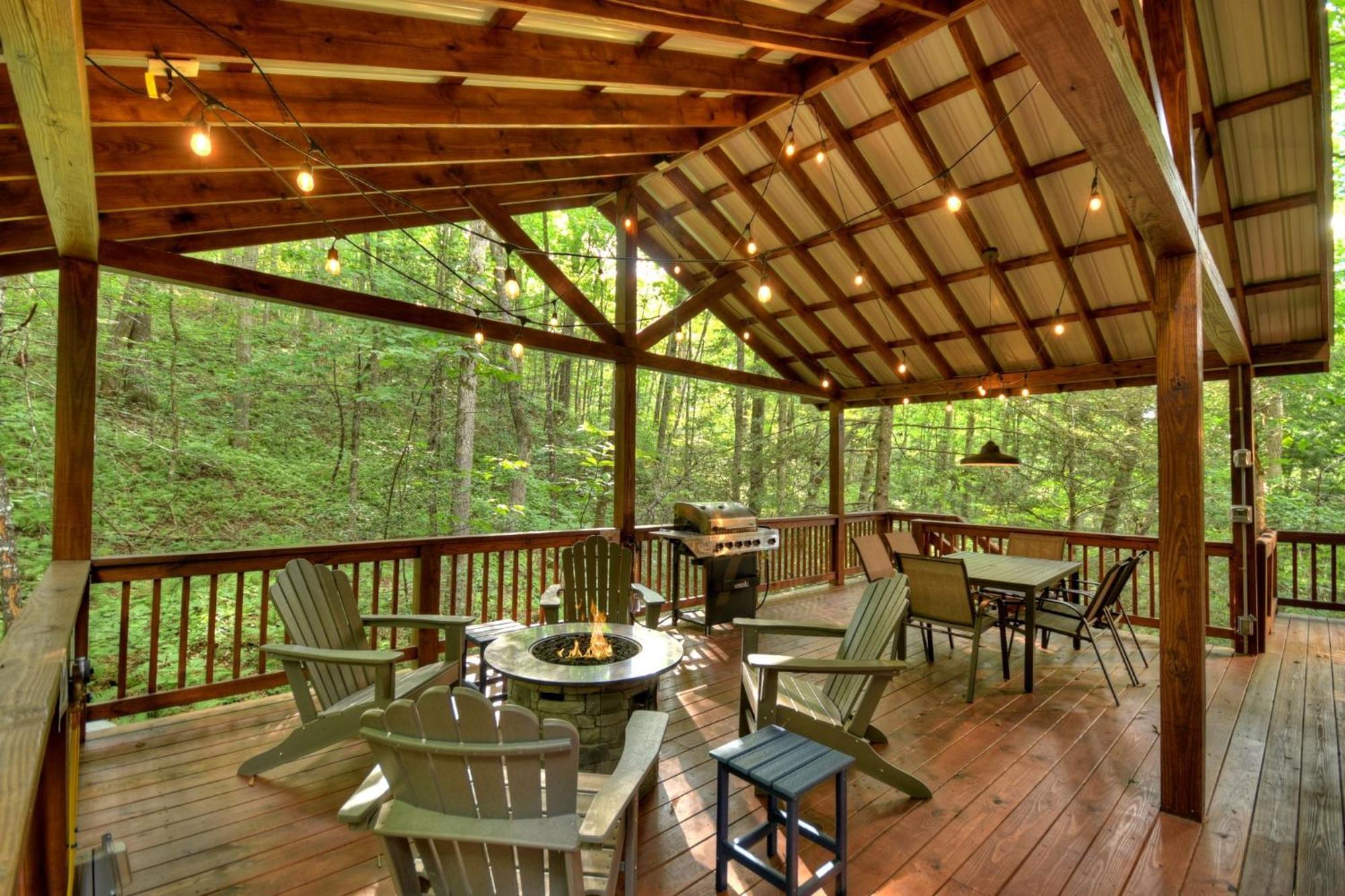 K6 Lodge Gather Around The Firepit Soak In The Hot Tub And Splash In The Creek Blue Ridge Eksteriør bilde